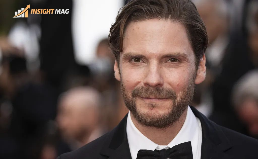 feiertage nrw 2025 daniel brühl
